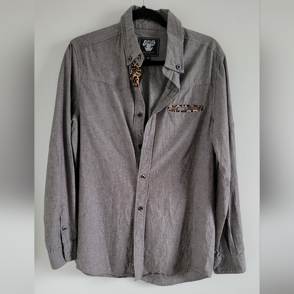 NWOT Entree LS Mens button down shirt gray & leopard print- 100% cotton - Medium - Picture 7 of 9
